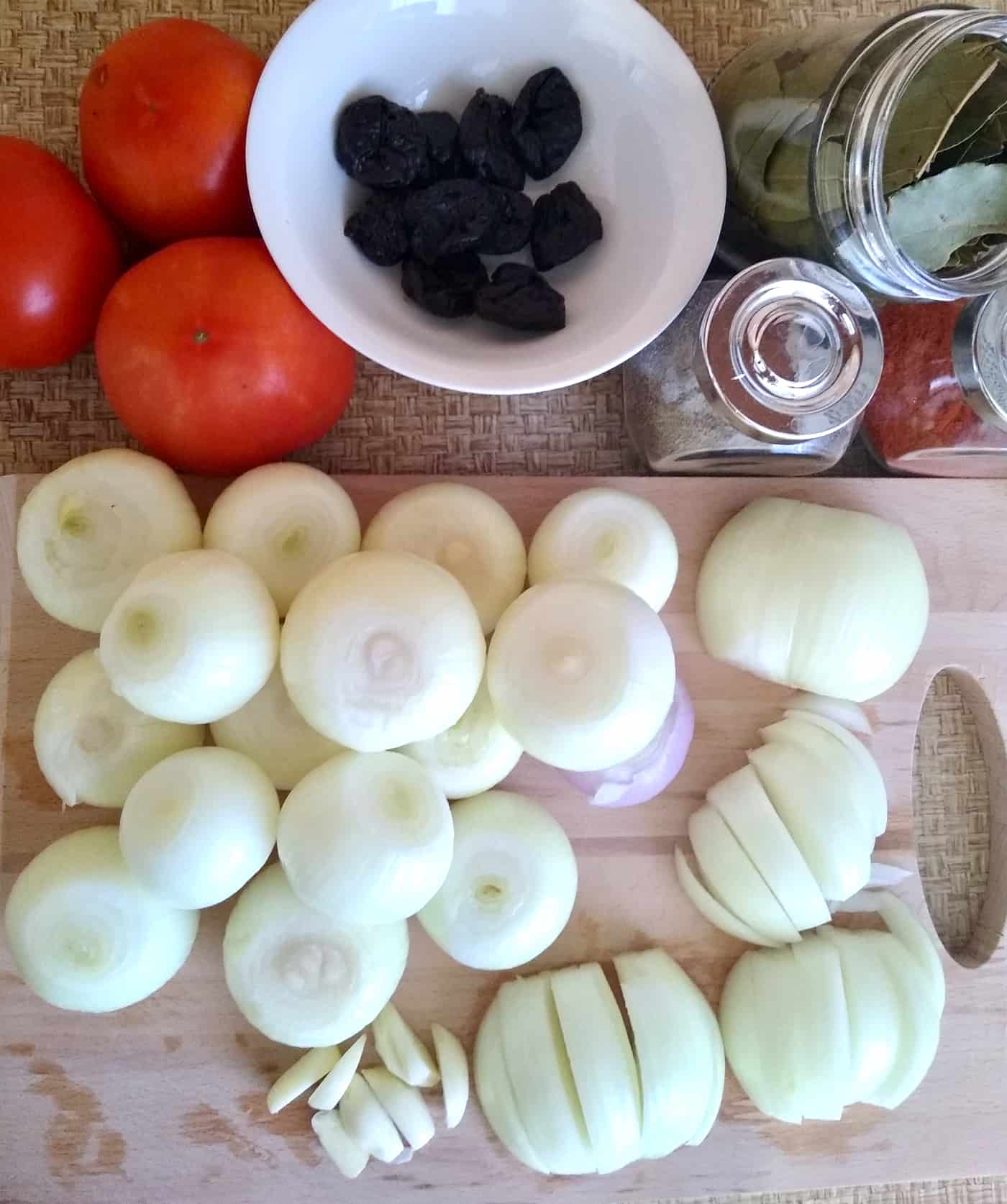 Greek Beef Stew with Onions (Stifado)