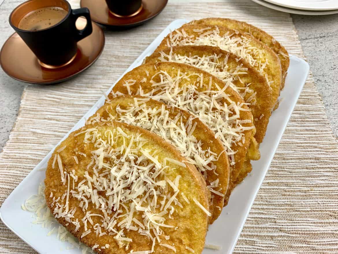 Avgofetes: augofetes (Greek French toast)