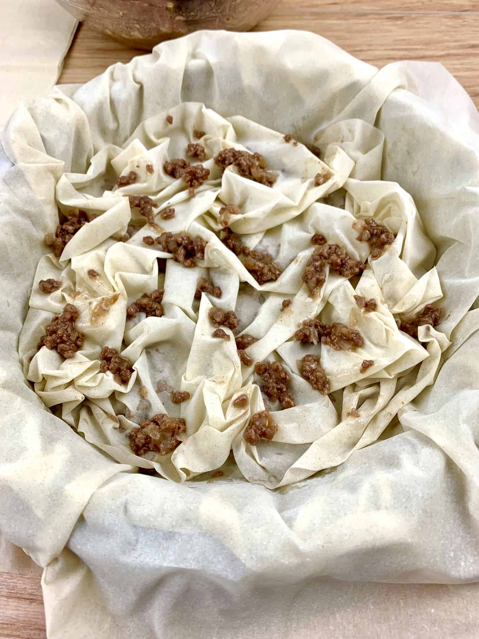 Greek ground meat phyllo pie (Kimadopita) layering 4